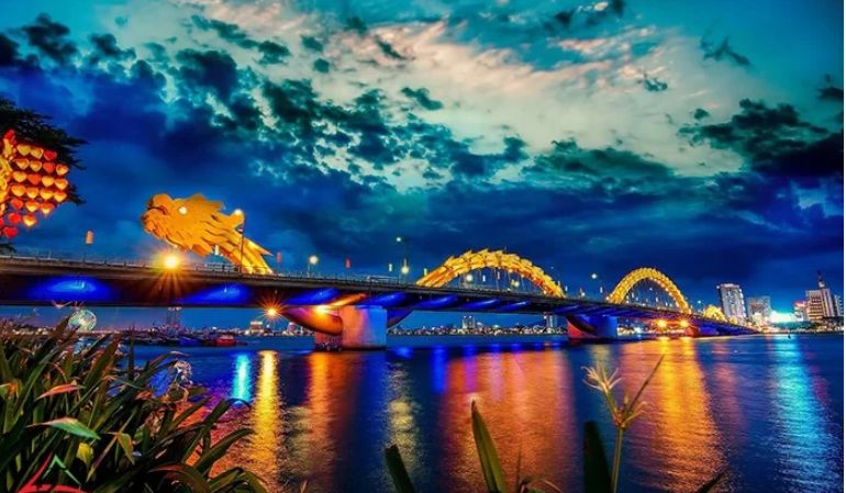 Dragon Bridge in danang vietnam