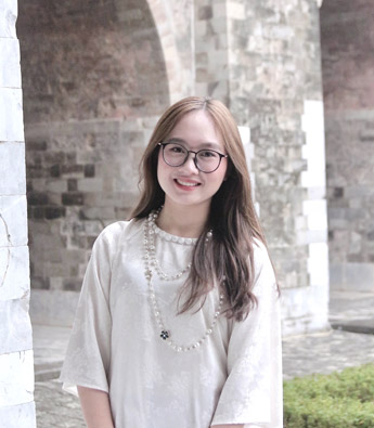 Thu Trang - Senior Travel Consultant