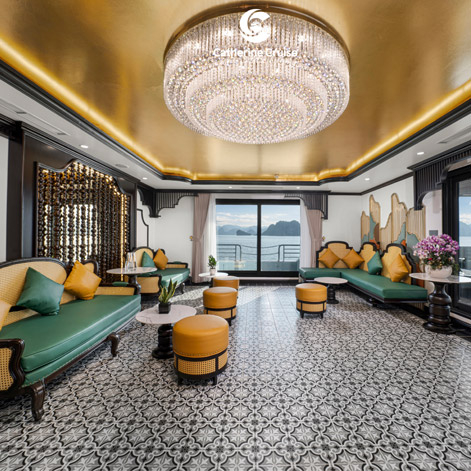 Catherine Cruise in Halong Bay