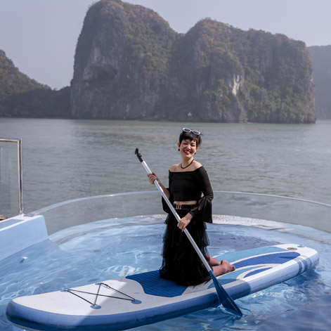 Experience Luxury on Luna Halong Cruise - A Journey Through Halong Bay