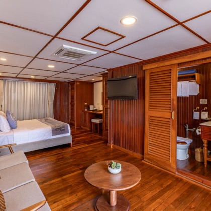 Discover Mekong River on RV Tonle Pandaw Cruise