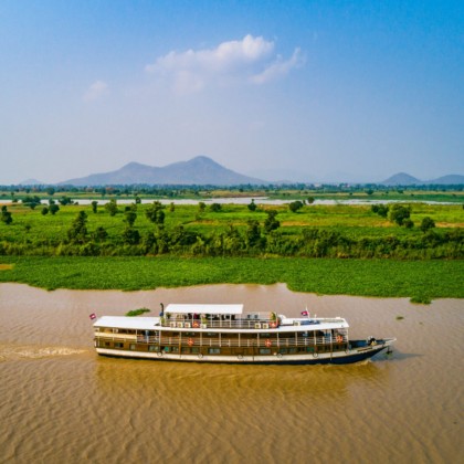 Discover Mekong River on Toum Tiou Cruise