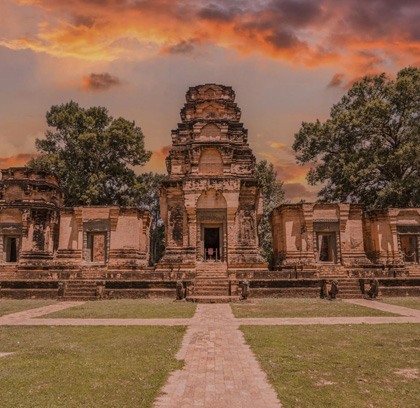 Best of Vietnam & Cambodia with 3 Nights Cruise