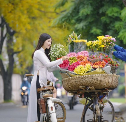 Escape Hanoi! Red River Delta Jeep Tour & Co Loa Temple