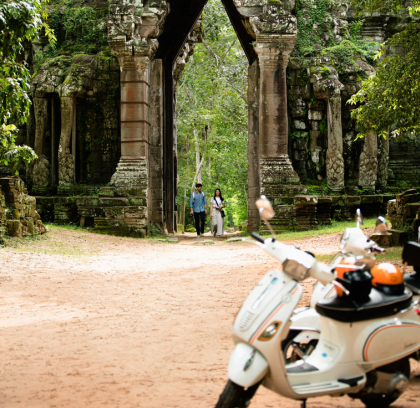 Full-Day Vespa Tour in Angkor Wat