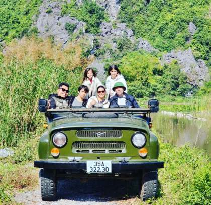 Unforgettable Ninh Binh: Jeep Adventure, Temples & Scenic Boat Ride