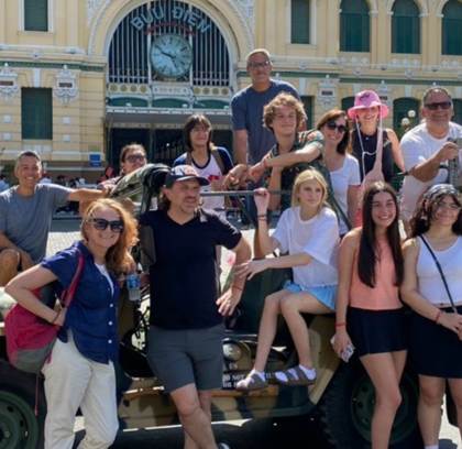 Saigon by Night: Food Tour & Live Music by Open-Air Jeep!